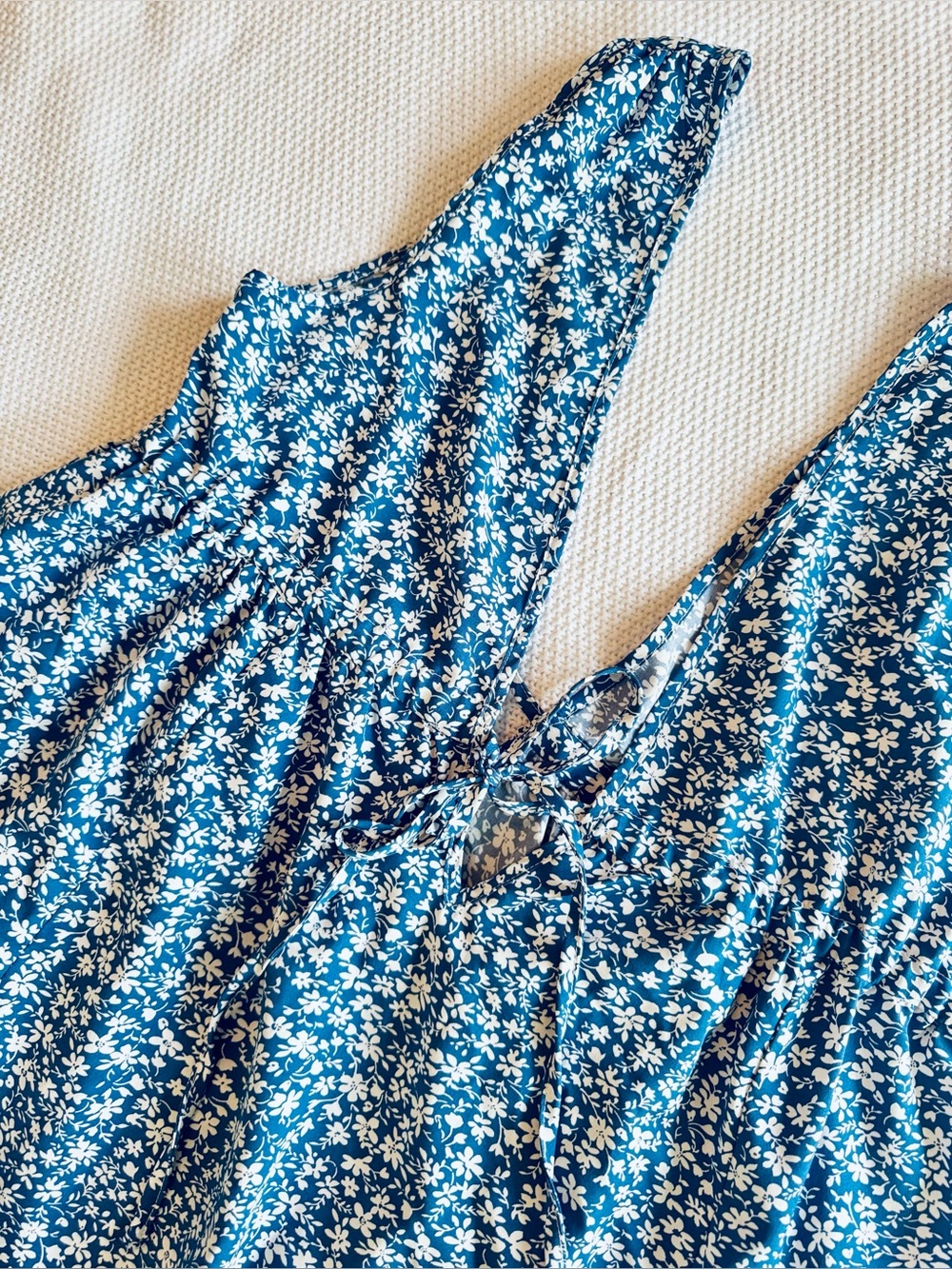 CUPSHE Tiered Ruffle Deep V & Back Blue Floral Tie-Front Sundress Mini Dress - Picture 7 of 14